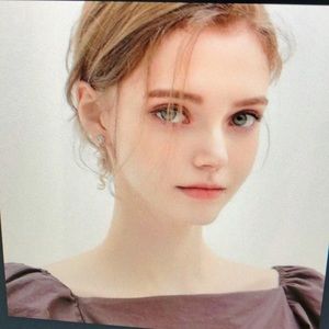 Meet your Posher, Robin